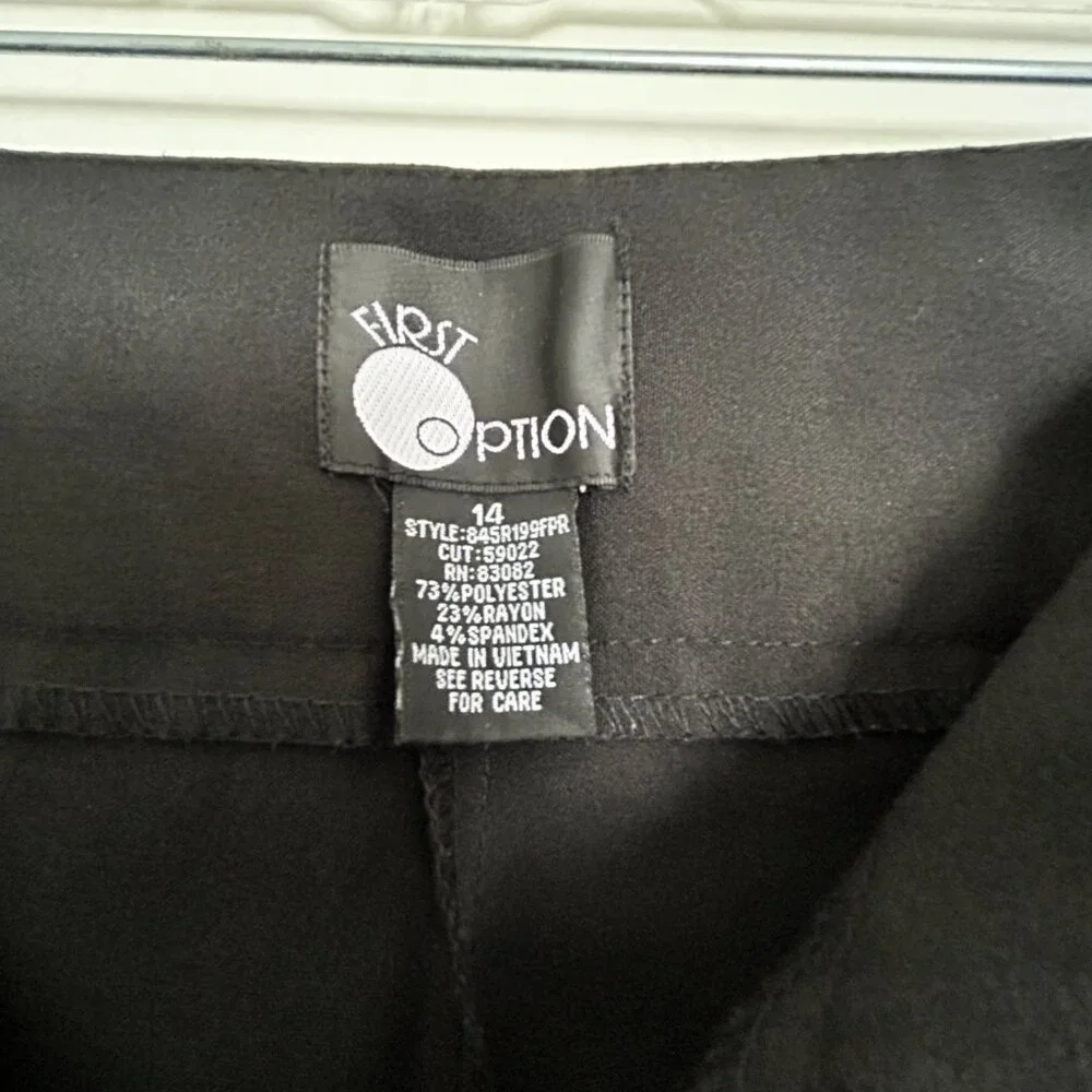 Capris - Picture 2 of 3